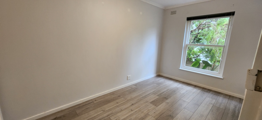 To Let 4 Bedroom Property for Rent in Bloubergrant Western Cape